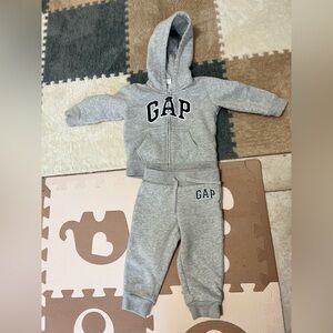 Bundle GAP Sets Baby 12-18 M